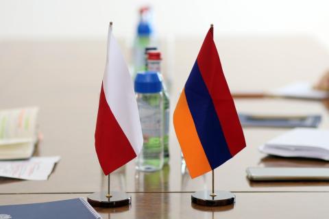 ՀՀ քաղաքացիները կկարողանան շարունակել աշխատել Լեհաստանում պարզեցված ընթացակարգով