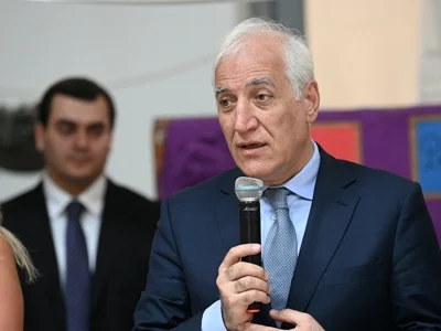 Խաչատուրյանը Մոնտեվիդեոյում այցելել է Նուբարյան վարժարան և «Հայաստան» դպրոց