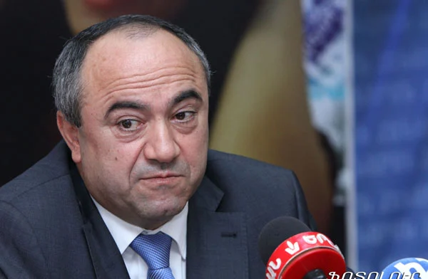 Մանվել Բադալյանը՝ ընդդիմության թեկնածու. «Ժողովուրդ»