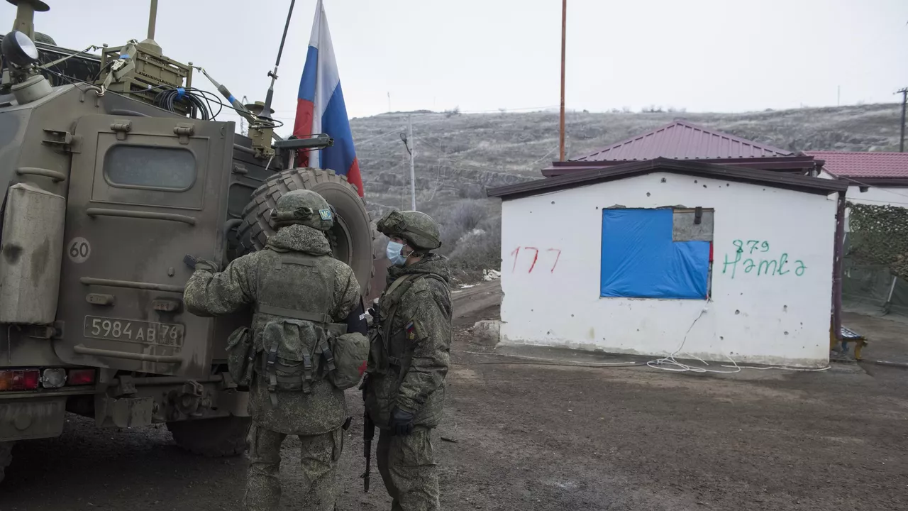 Миротворцы делают все для улучшения обстановки – Захарова о ситуации в Нагорном Карабахе