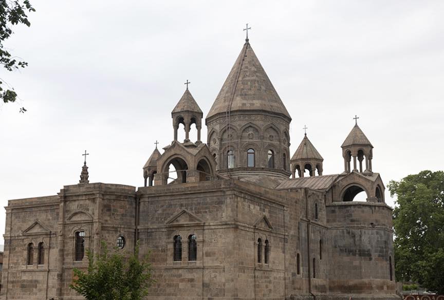 Դուրս կբերվի Սուրբ Արիստակես Հայրապետի մասունքակիր Աջը