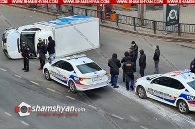 Երևանում բախվել են թիվ 9 երթուղին սպասարկող տրոլեյբուսն ու բեռնատար Mercedes-ը. կա վիրավոր