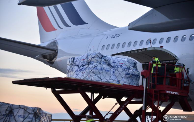 Երևան ժամանեց Ֆրանսիայի կառավարության կողմից արցախահայությանը տրամադրված հումանիտար օժանդակության երկրորդ ինքնաթիռը (տեսանյութ)