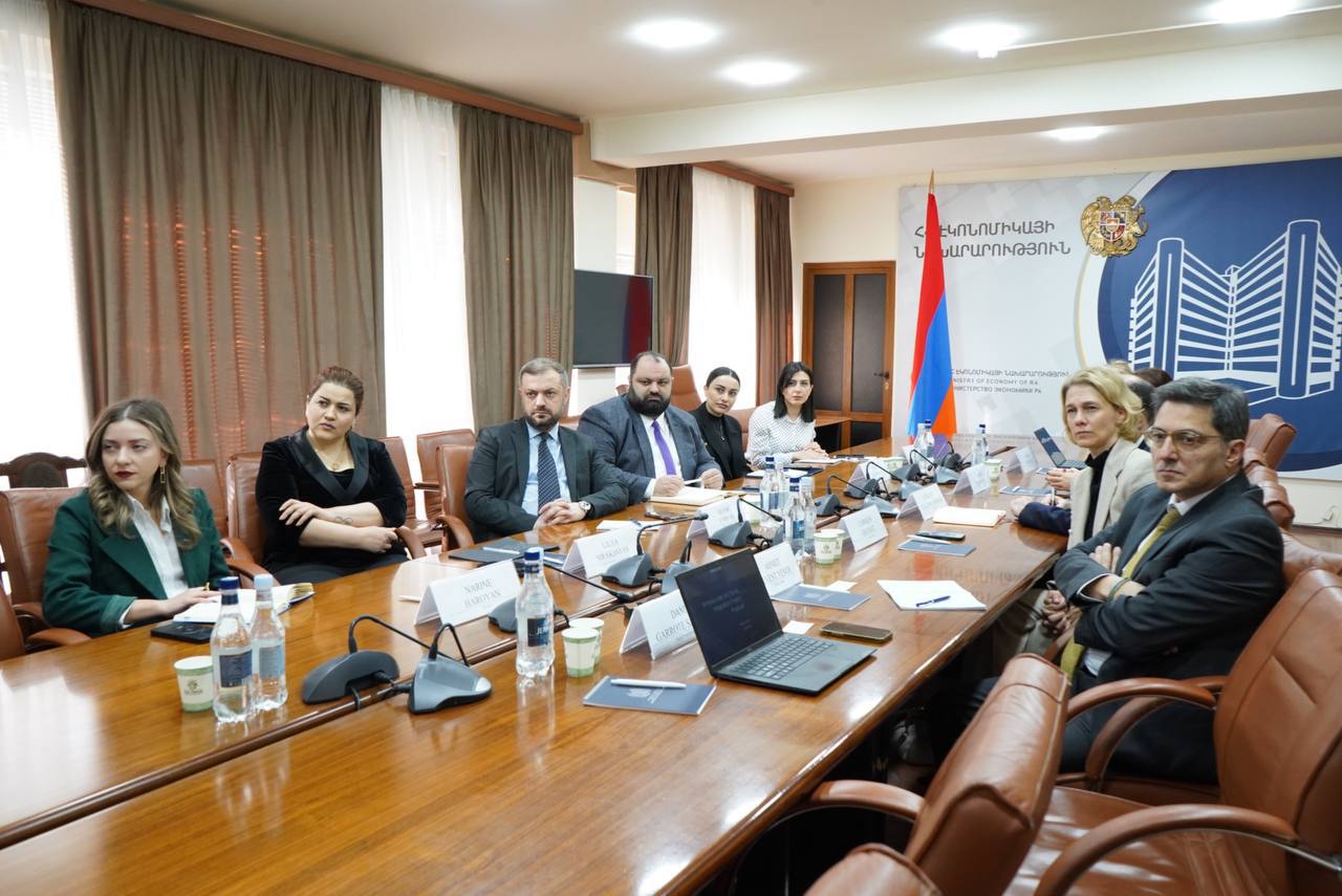 Գևորգ Պապոյանն ընդունել է Համաշխարհային բանկի հայաստանյան գրասենյակի ղեկավար Կարոլին Գեգինատի գլխավորած պատվիրակությանը