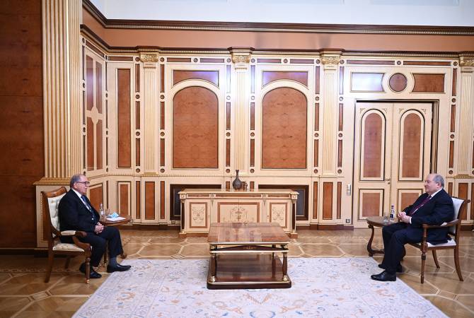 Զավեն Խանջյանը նախագահին ներկայացրել է ՀՀ-ում նախատեսվող առաջիկա ծրագրերը