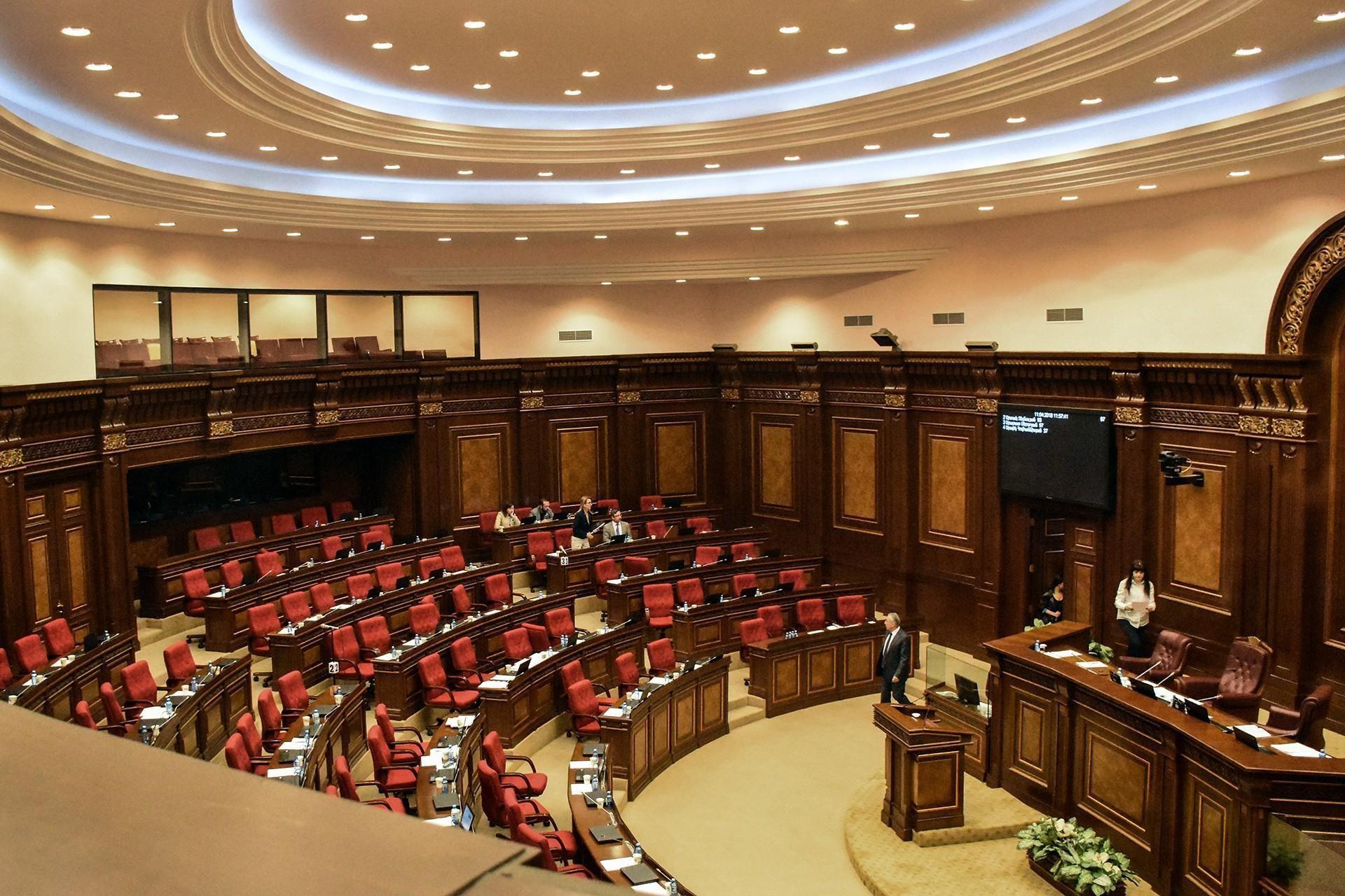 Բռնության ճանապարհով պետական իշխանությանը տիրանալու անթույլատրելիության և ժողովրդավարության պաշտպանության մասին ԱԺ հայտարարության նախագիծն ընդունվեց