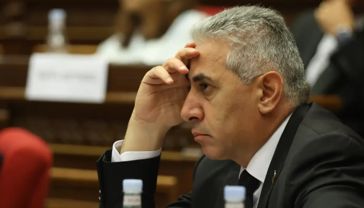 Դատարանը արգելանք է դրել Էդգար Ղազարյանի բանկային հաշիվների վրա