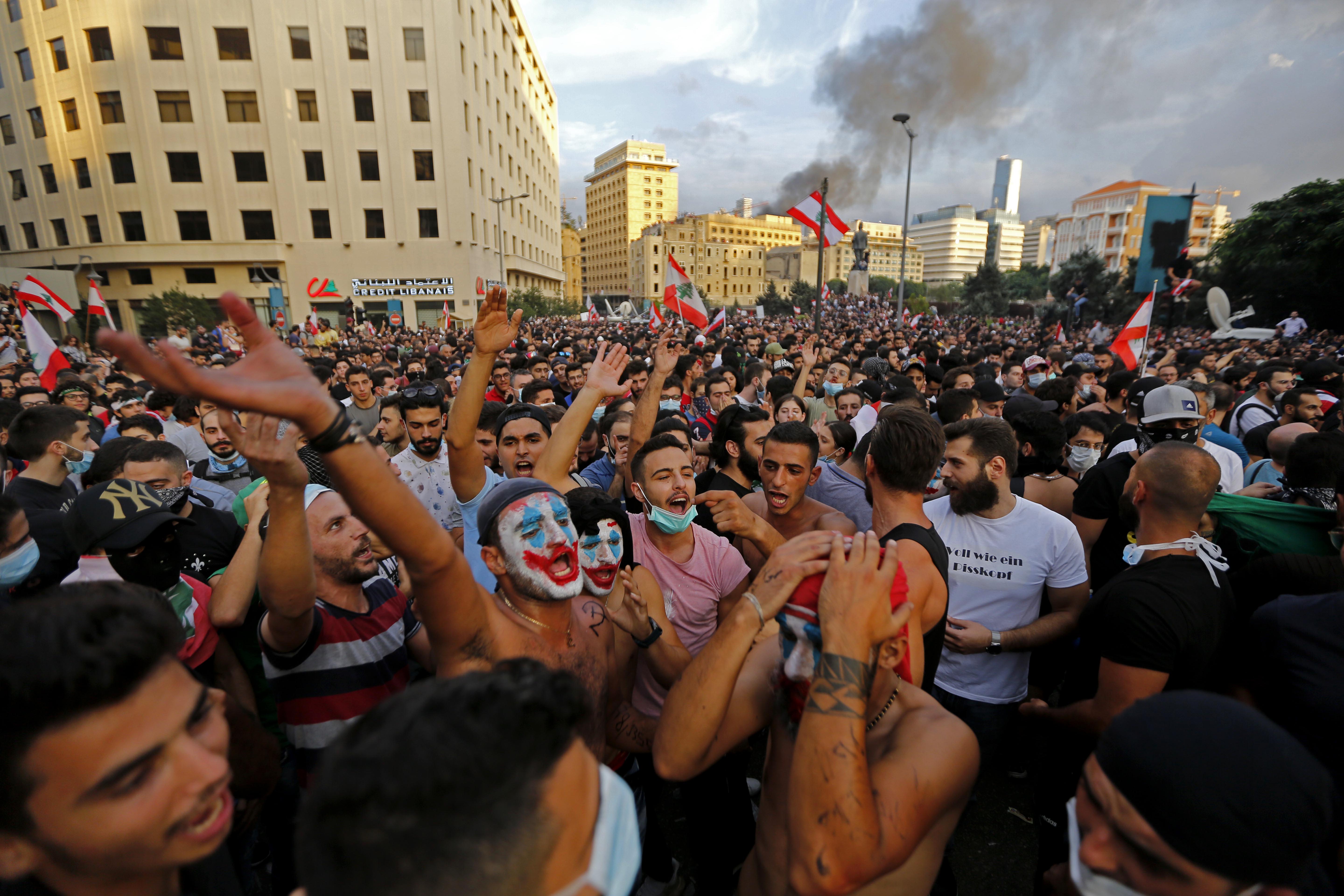 Ливан встречает День независимости при политическом и экономическом кризисе: редактор газеты "Аздак"