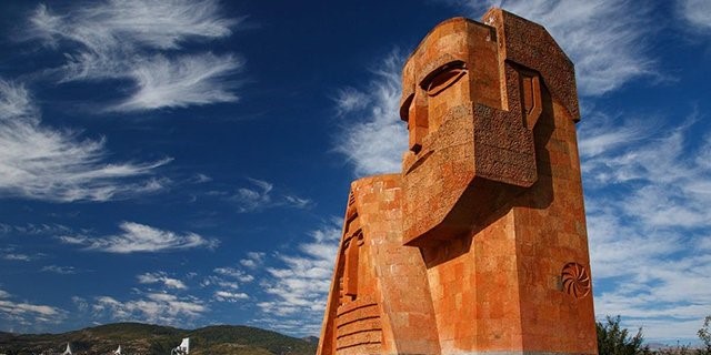 Քաղաքական ուժերը ՀՅԴ գրասենյակում քննարկում են Արցախի շուրջ ստեղծված իրավիճակը. կլինի հայտարարություն