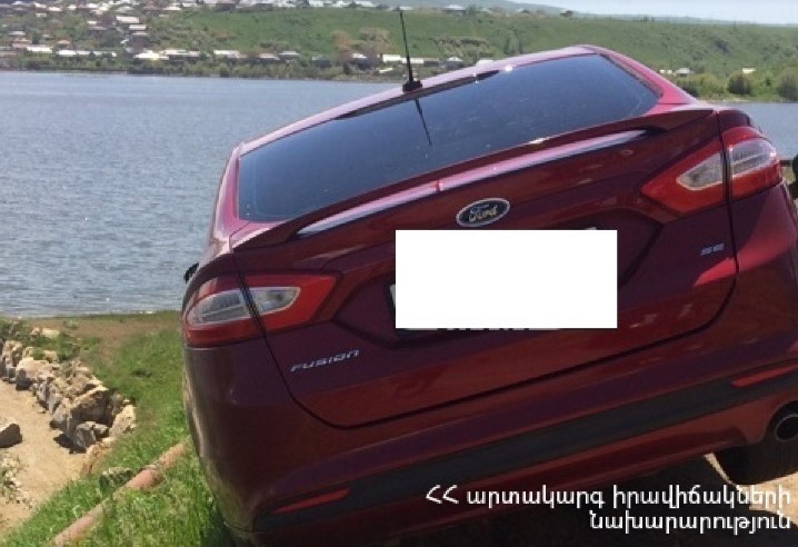 Փրկարարներն ուղղել են ավտոմեքենան