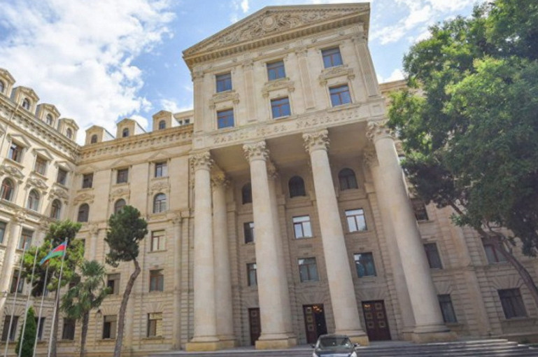 Ադրբեջանի ԱԳՆ. Փաշինյանը պետք է հրաժարվի երկիմաստ ակնարկներից և նստի բանակցելու