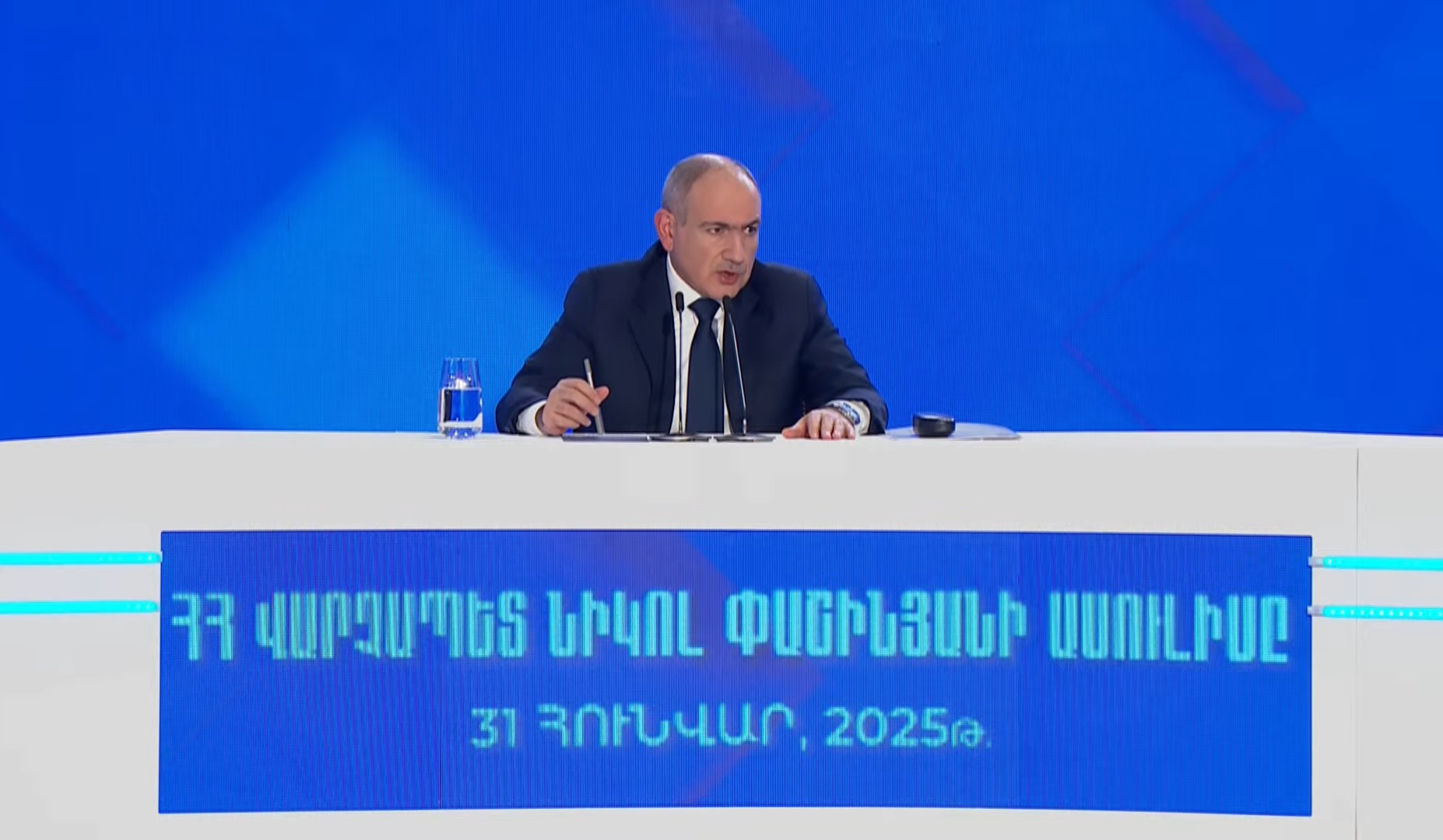 «Խաղաղության պայմանագրում» ո՞ր երկու հարցերն են, որ Ադրբեջանի հետ դեռ չեն համաձայնեցվել. Փաշինյանը բացեց փակագծերը