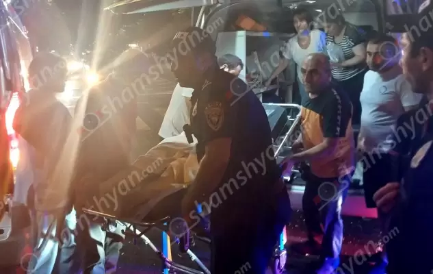 Երևանում բախվել են հիվանդ տեղափոխող շտապօգնության ավտոմեքենան ու Mercedes-ը. կան վիրավորներ