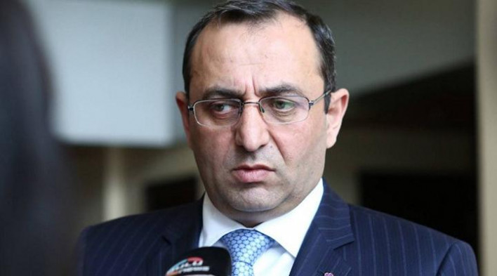 Հայաստանում իշխանությունները ոչնչացնում են քաղաքական ինստիտուտի կարևոր մի հատված. Մինասյան