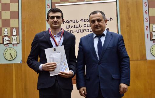 Գիլոյանը մասնակցել է շախմատի Հայաստանի տղամարդկանց և կանանց առաջնության հաղթողների պարգևատրմանը