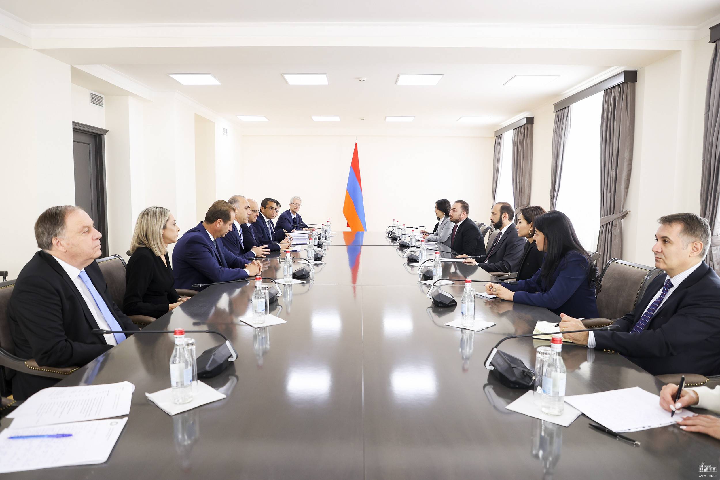 ՀՀ-ն բազմիցս ահազանգում էր ԱՀ-ում ահագնացող վիճակի վերաբերյալ․ Միրզոյանը՝ Կիպրոսի ներկայացուցիչներին