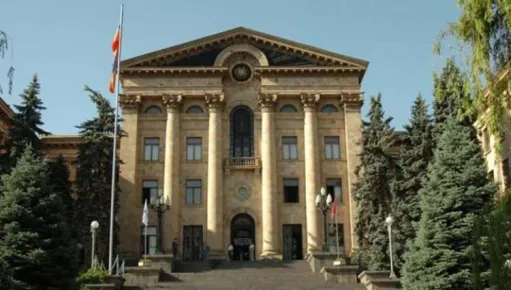 Արտահերթին սպասելիս․ «Հրապարակ»
