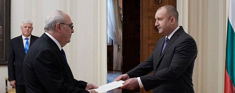 Դեսպան Եդիգարյանն իր հավատարմագրերը հանձնեց Բուլղարիայի Հանրապետության նախագահին