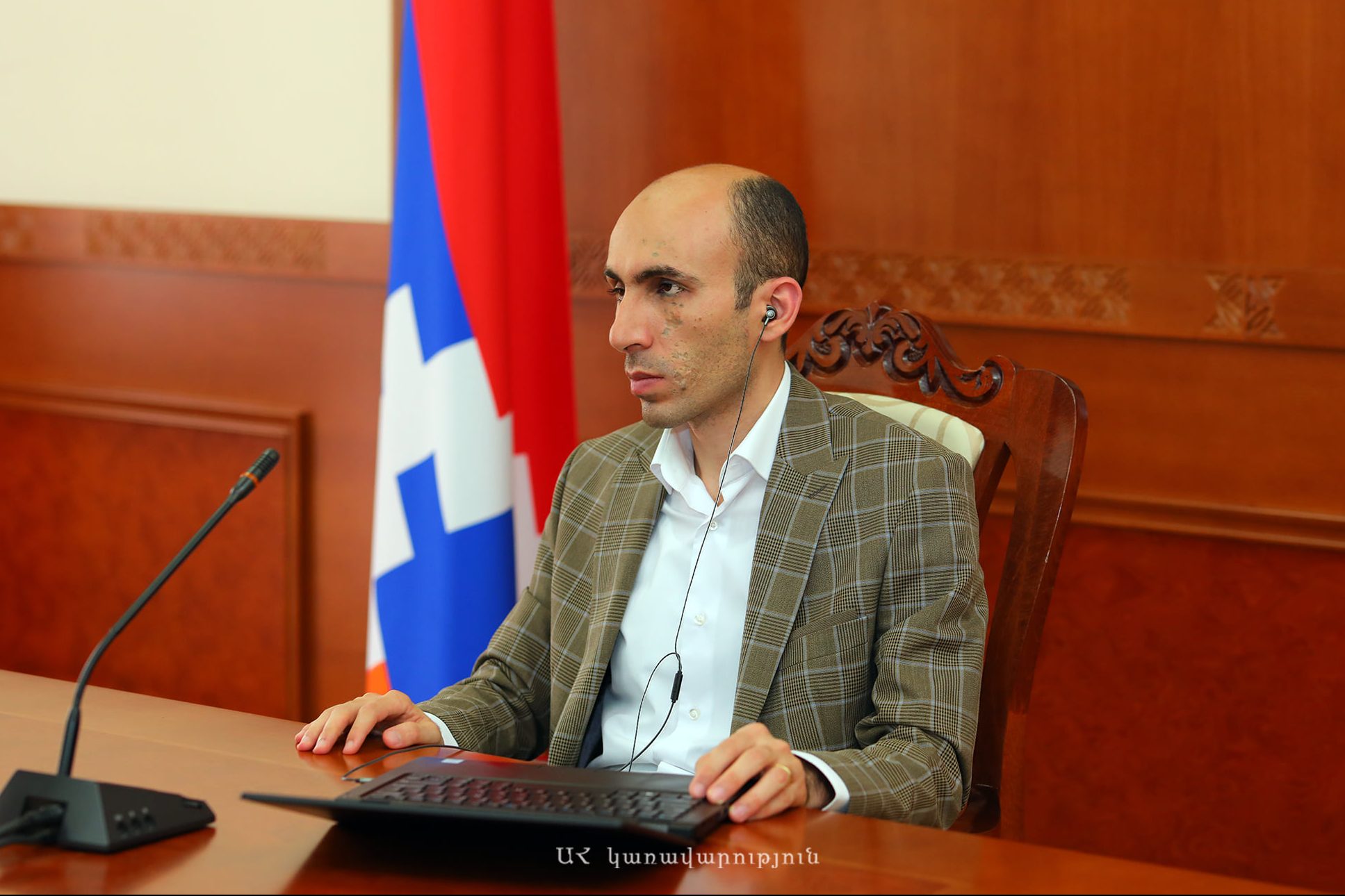 Госминистр Арцаха недоволен визитом министра обороны Великобритании в Баку на фоне вторжения азербайджанских ВС в республику