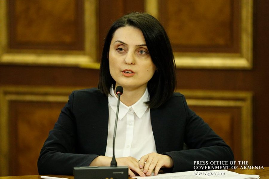 Ոչ ոք դրսում չի մնա, խնդրում եմ կեղծ լուրեր և խուճապ չտարածել. Զարուհի Բաթոյան
