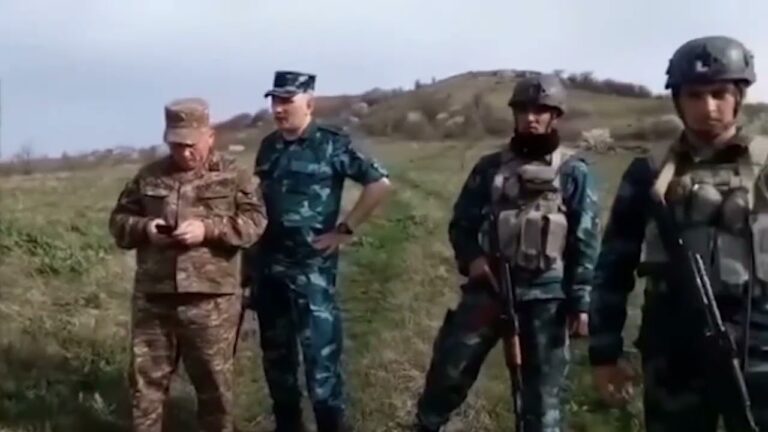 Սյունիքում հայ սպաներն ադրբեջանցիներին հետ են շպրտում (տեսանյութ) 