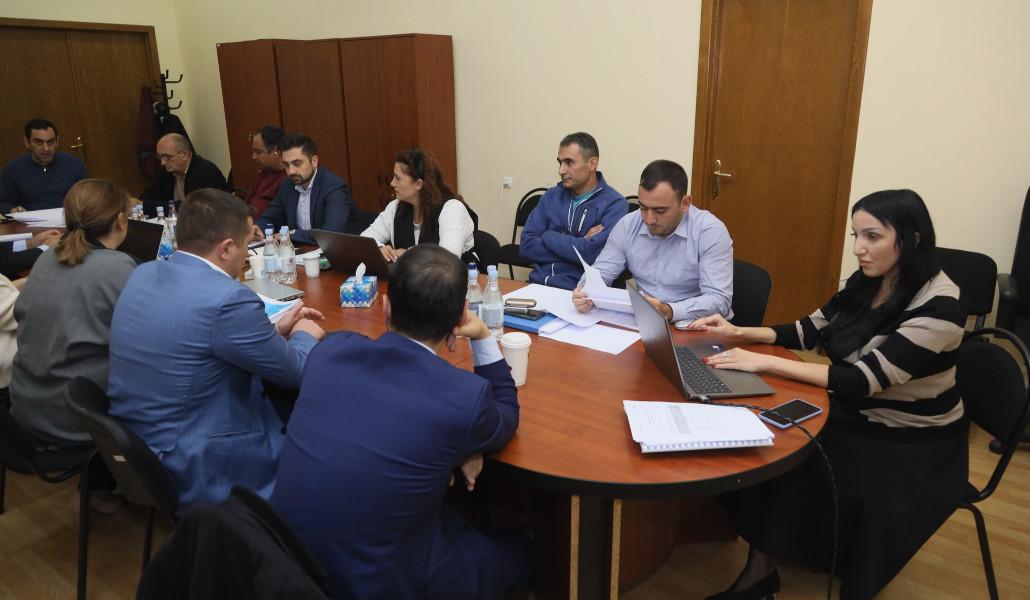 Կայացել է Հյուսիս-հարավի 60 կմ ճանապարհահատվածի շինարարության նախաորակավորման փուլի գնահատող հանձնաժողովի հերթական նիստը