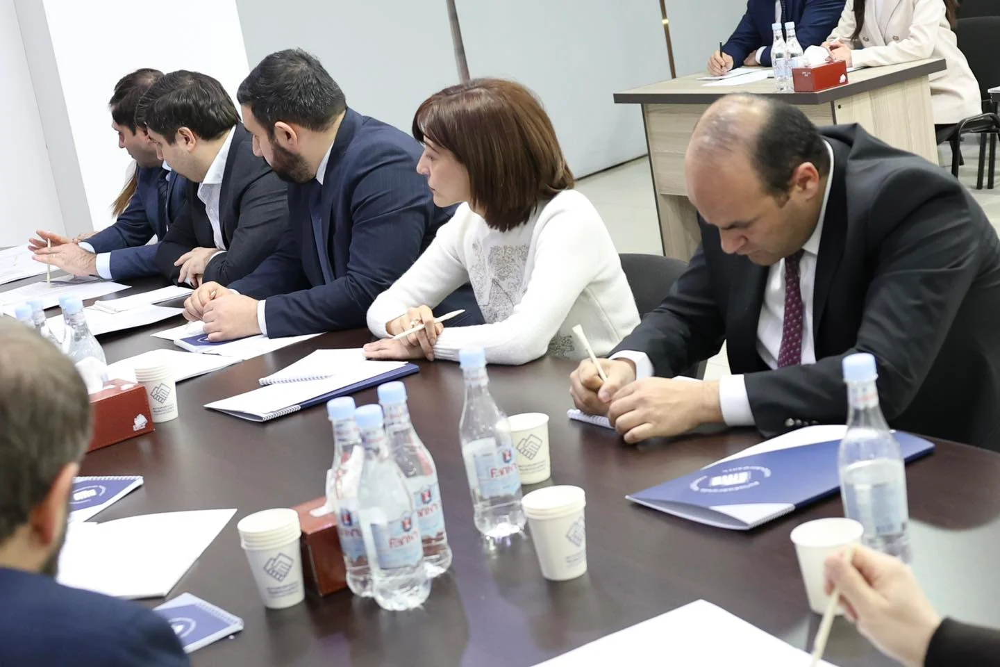 Առաջիկայում էլի պաշտոնանկություններ կլինեն. «Ժողովուրդ»