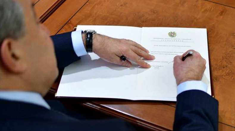 «Ժողովուրդ»․ Արմեն Սարգսյանի որոշումն ու օրենքի բացը