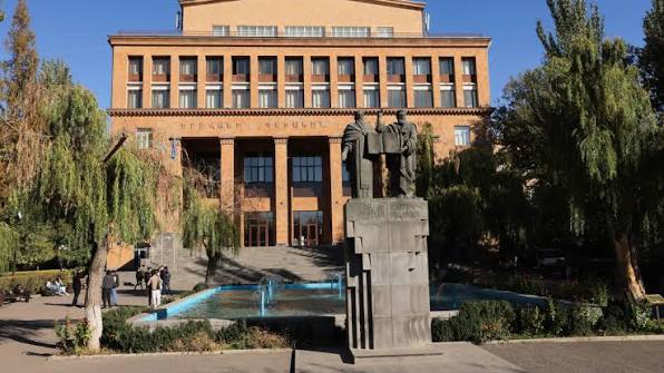 Երևանի պետական համալսարանում տեղի է ունենում «ԲանՈՒԳործ. ԵՊՀ էքսպո-2026», որին մասնակցում է նաև Զանգեզուրի պղնձամոլիբդենային կոմբինատը