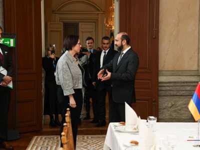 Արարատ Միրզոյանը շվեդ պաշտոնակցին է ներկայացրել Հայաստան-Ադրբեջան խաղաղության պայմանագրի կնքման ուղղությամբ ջանքերը