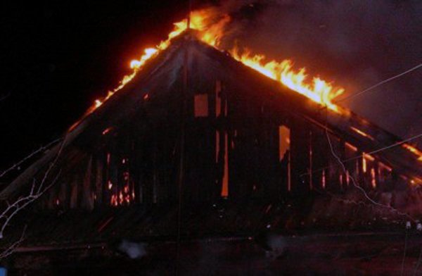 Մուսալեռ գյուղում կահույքի արտադրամաս է այրվել