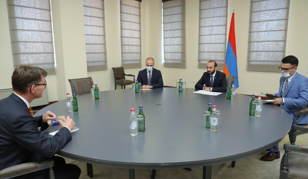 Ադրբեջանի սադրիչ գործողությունները պետք է ստանան միջազգային հասցեական արձագանք․ Միրզոյանն ընդունել է ՀՀ-ում Նիդերլանդների դեսպանին