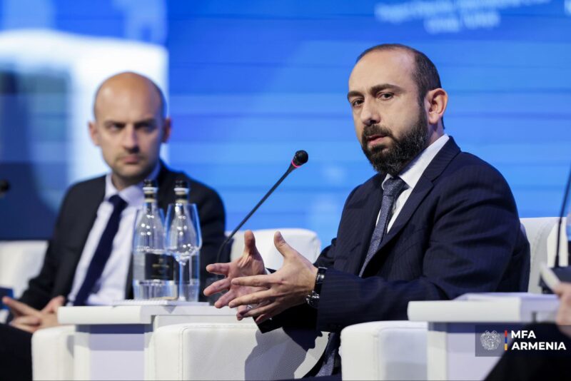 Հնդկաստանում տեղի ունեցած ավիավթարի պատճառով պանելային քննարկումն ուղիղ չի հեռարձակվի․ ՀՀ ԱԳՆ
