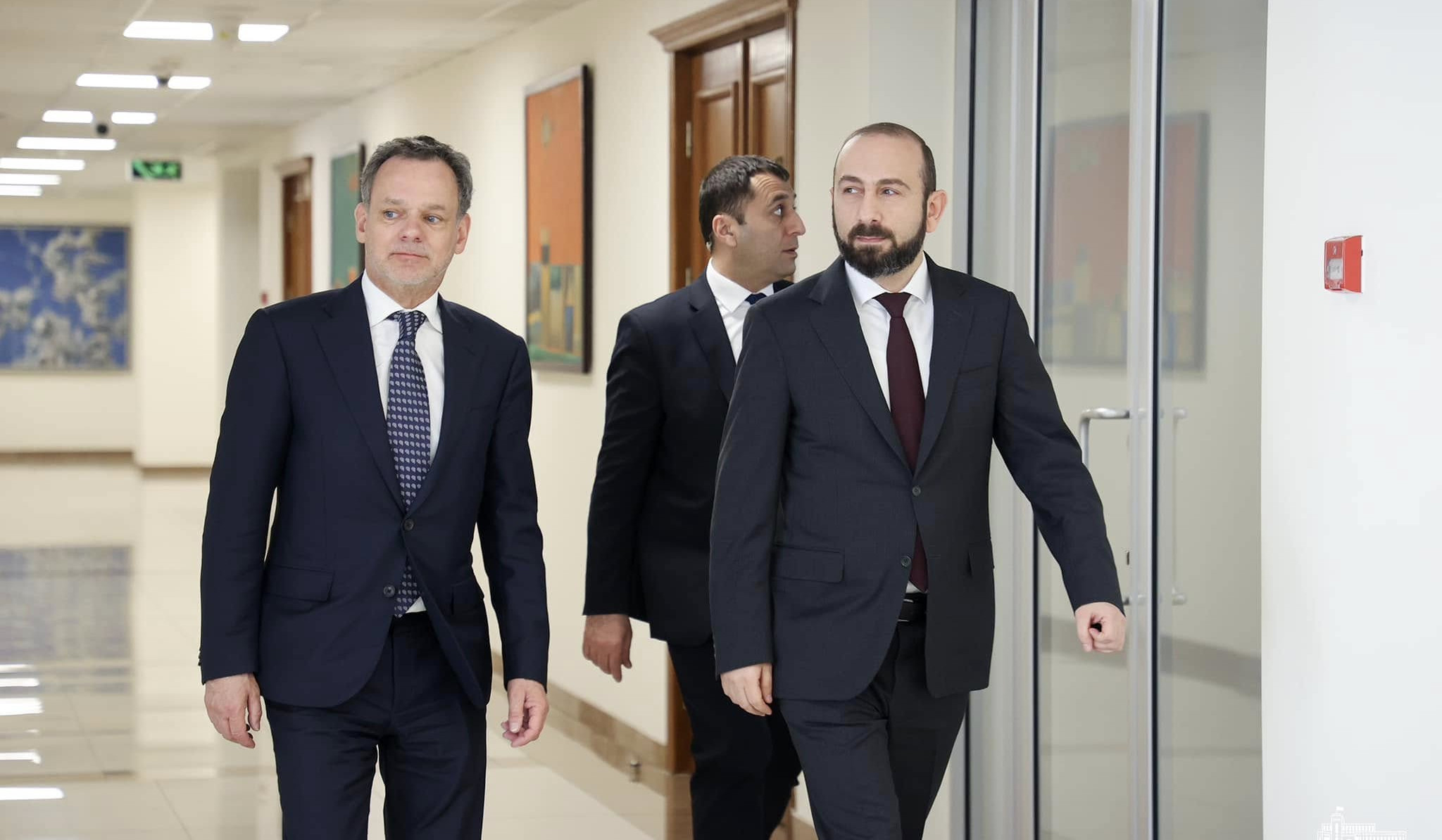 Մեկնարկել է ՀՀ և Նիդերլանդների ԱԳ նախարարների ընդլայնված կազմով հանդիպումը