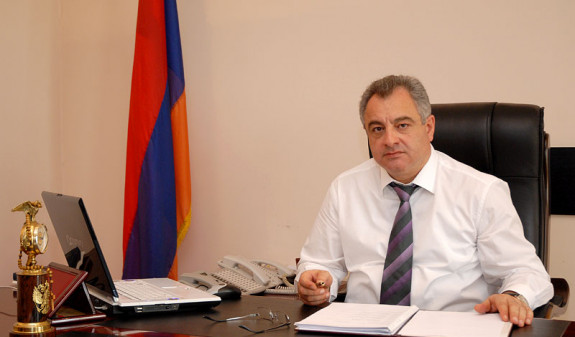 ՊԵԿ-ն մաքսանենգության դեմ պայքարի նախկին վարչության պետը Սամվել Սանամյանը և նրա ընտանիքի անդամները հրավիրվել են դատախազություն