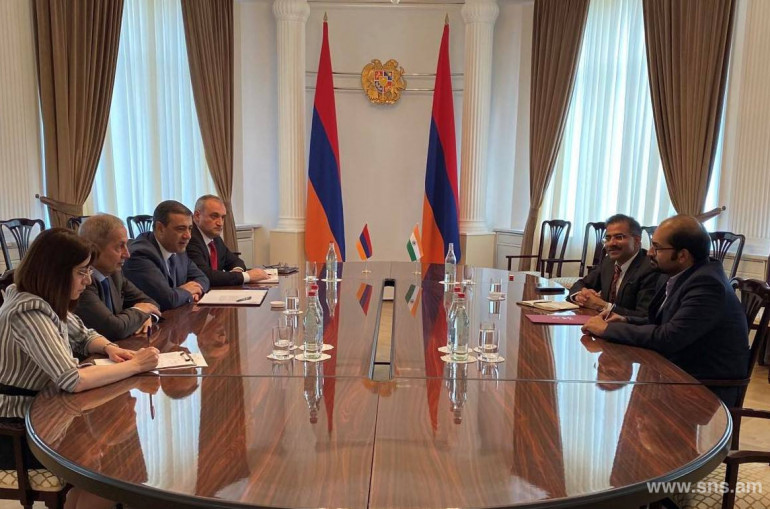 Հնդկաստանի դեսպանի հետ քննարկվել են անօրինական միգրացիային առնչվող հարցեր