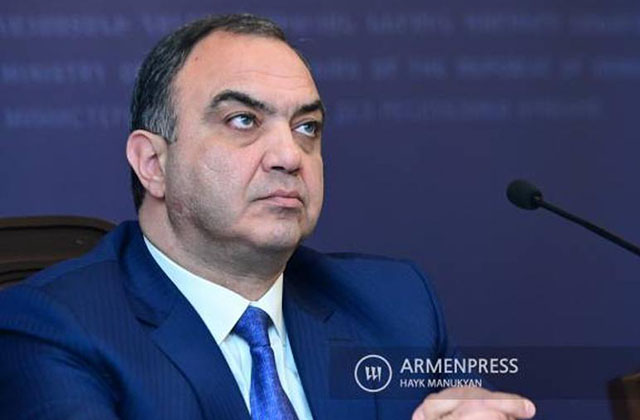 ՆԳ նախարարը հանդիպումների է, չի կարող հանդիպել Բագրատ Սրբազանի ու քաղաքացիների հետ. խոսնակ