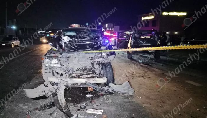 Պռոշյանում բախվել են «Toyota Land Cruiser»-ը, «Nissan Pathfinder»-ը և «Opel Combo»-ն․ կան վիրավորներ
