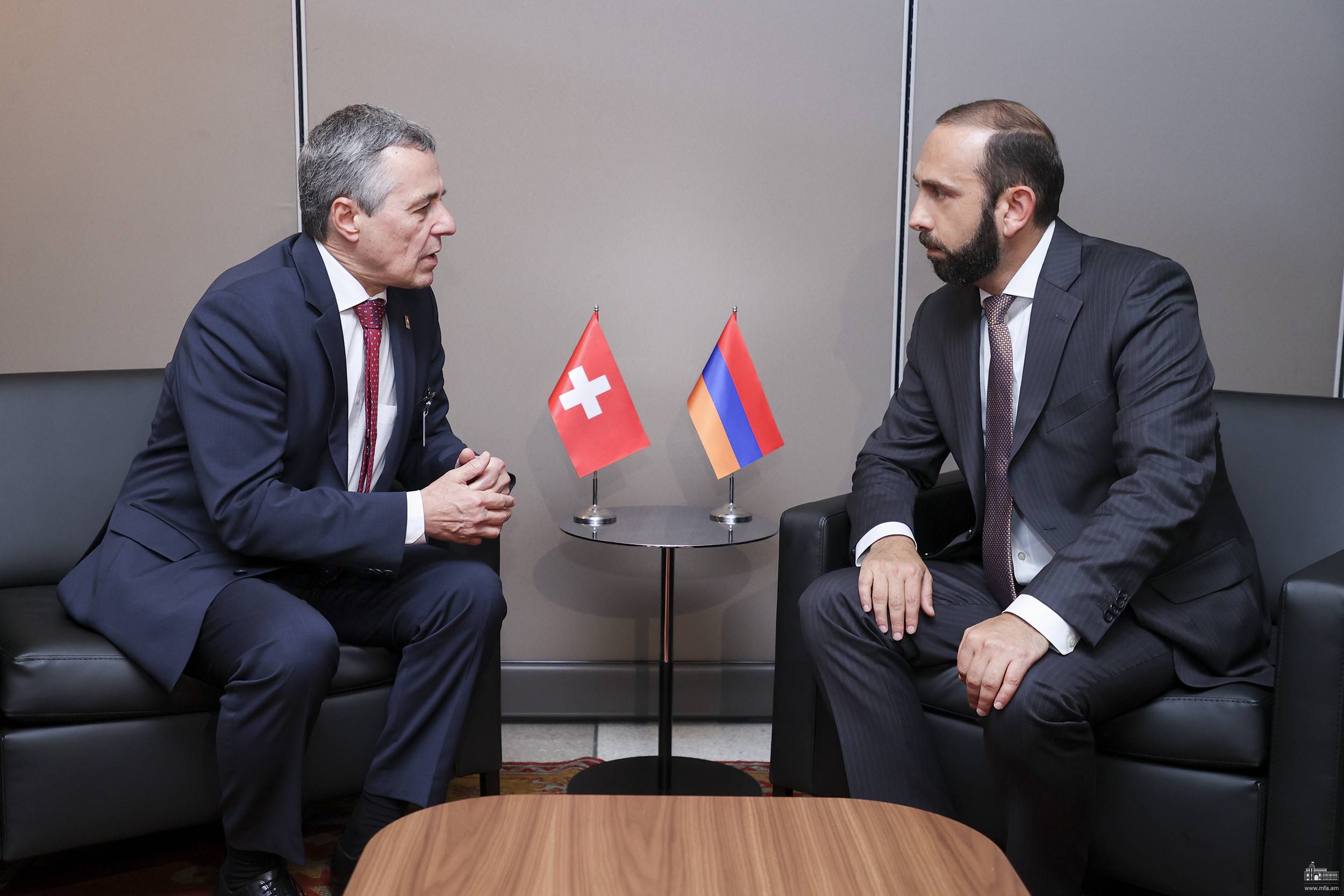 Հայաստանի ԱԳ նախարարի հանդիպումը Շվեյցարիայի արտաքին հարաբերությունների դաշնային դեպարտամենտի ղեկավարի հետ