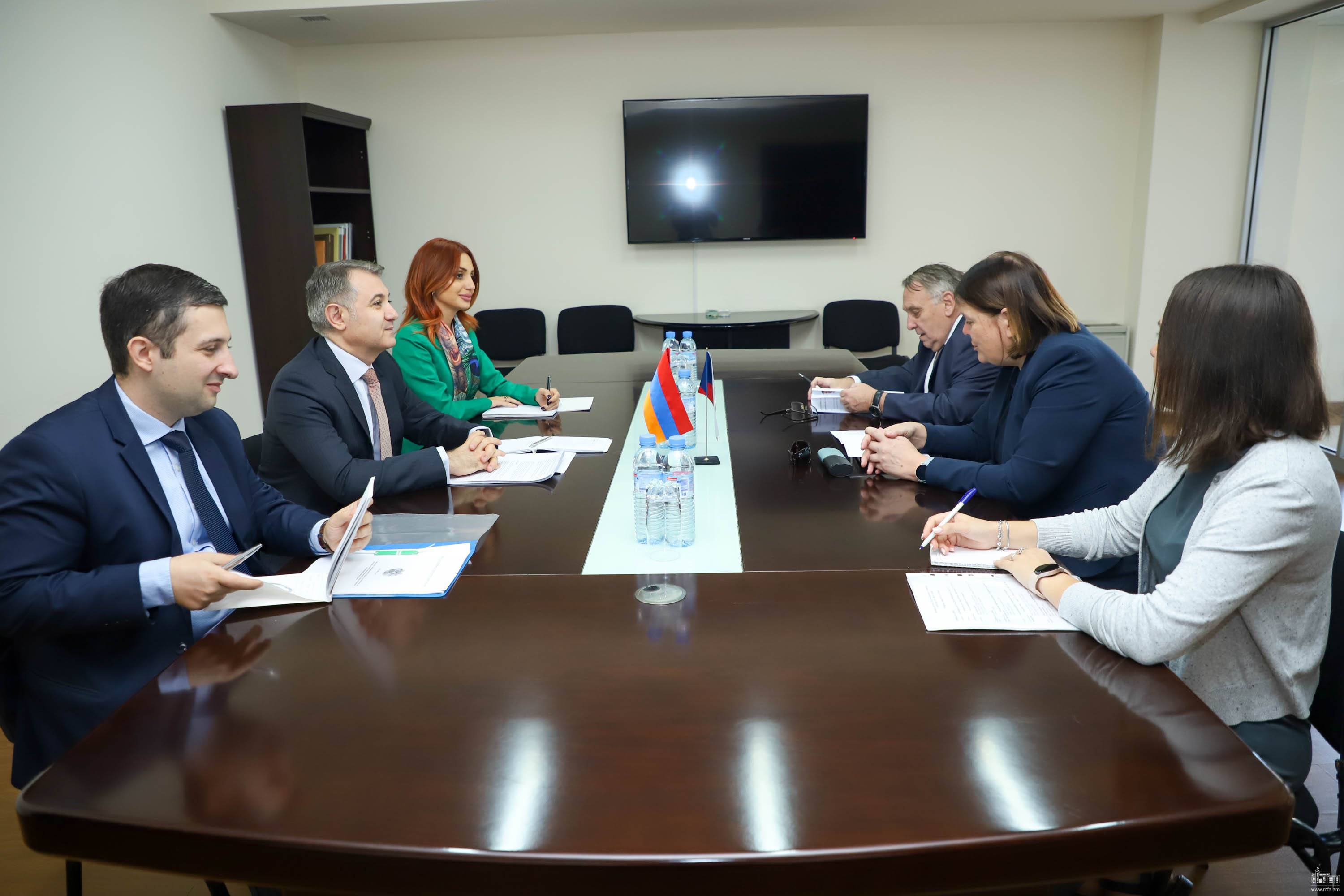 Խորհրդակցություններ Հայաստանի և Չեխիայի ԱԳՆ-ների միջև. քննարկվել են երկկողմ օրակարգին առնչվող հարցեր