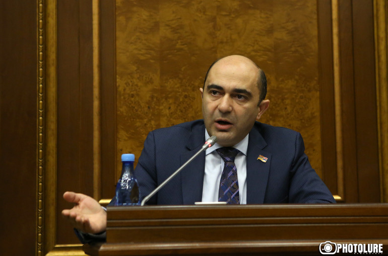 Եթե դուք վստահում եք ձեր իշխանություններին, ապա ինչու՞ եք շփվում Signal եւ WhatsApp հավելվածների միջոցով.Մարուքյան