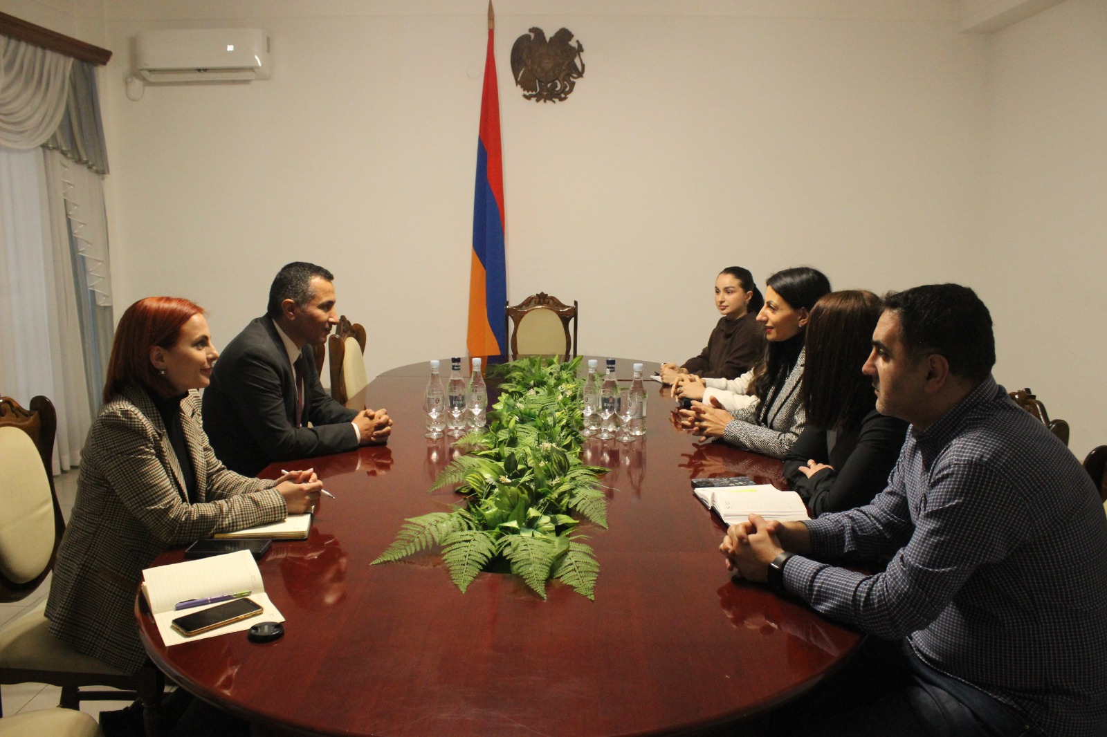 Մարդու իրավունքների պաշտպանը հանդիպել է Սյունիքի մարզպետի հետ