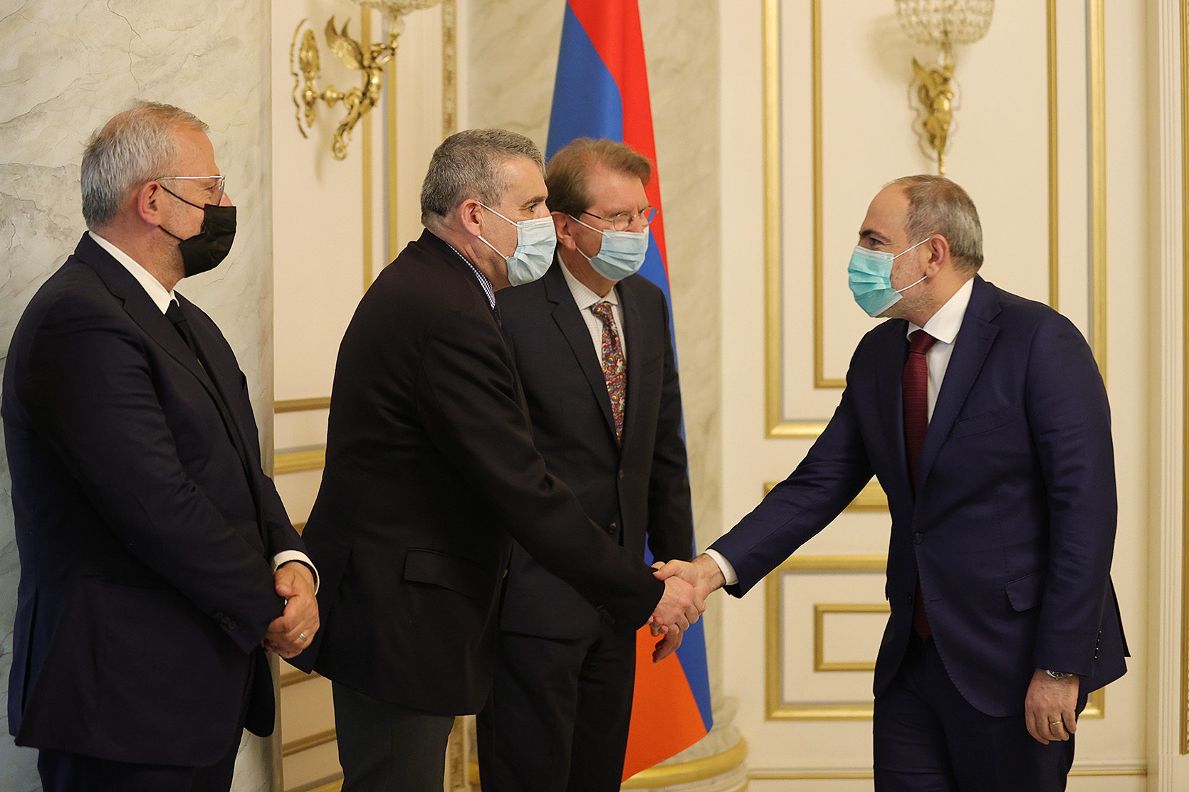«Հայաստանը բարձր է գնահատում Ֆրանսիայի՝ մշտապես մեր կողքին լինելը». Նիկոլ Փաշինյանն ընդունել է ֆրանսիացի խորհրդարանականներին
