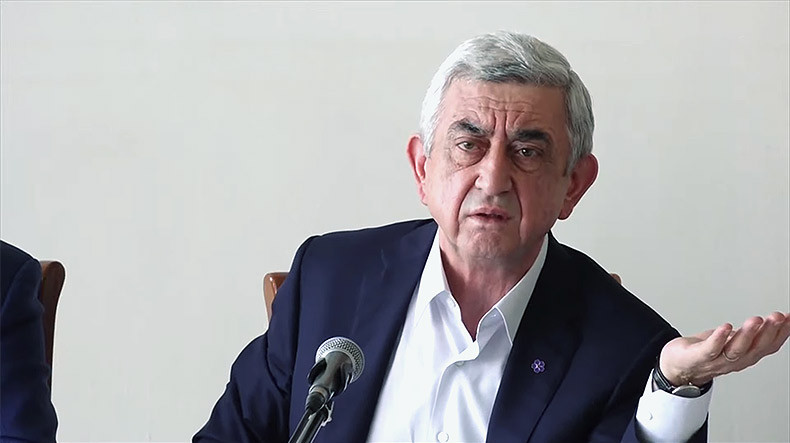 Как только в Армении произойдет смена власти, вопрос открытия коридора отпадет сам собой: Серж Саргсян