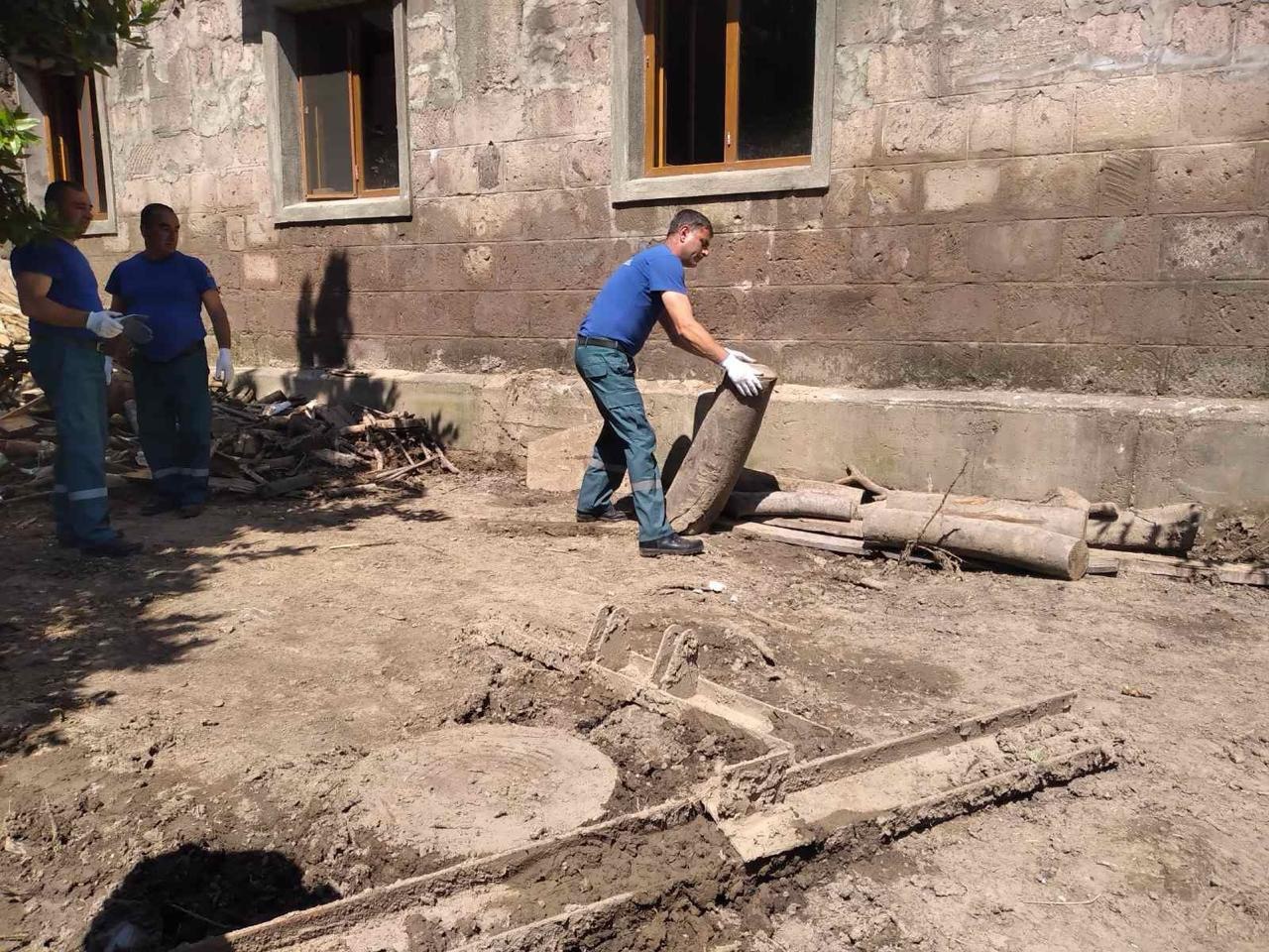 Աշխատանքներն աղետի գոտում շարունակվում են. ՆԳՆ ՓԾ-ն լուսանկարներ է հրապարակել