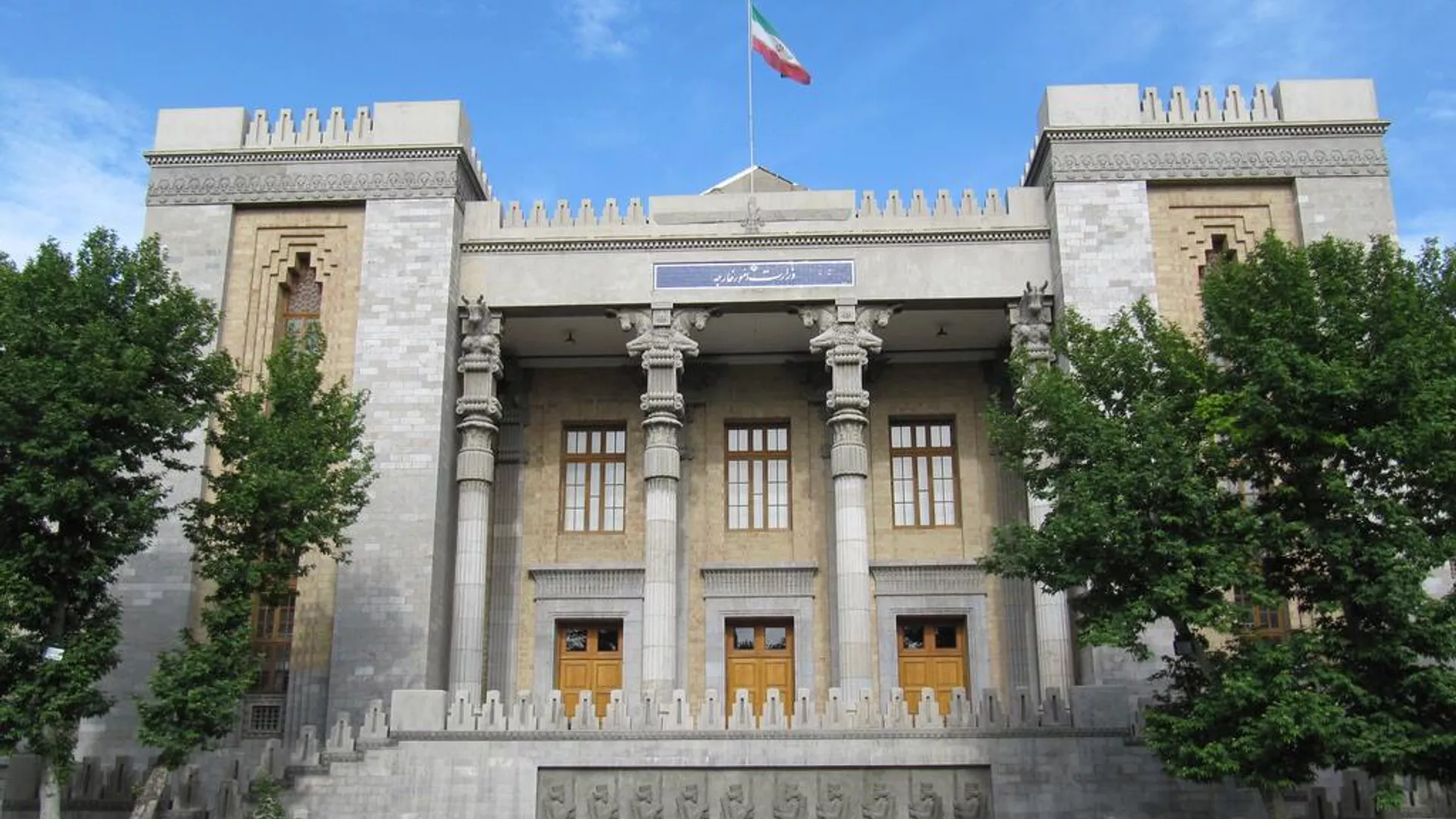 Իրանի ԱԳՆ-ն դատապարտել է Արևմուտքի հայտարարությունները «Ֆաթթահ» հրթիռի շնորհանդեսի մասին