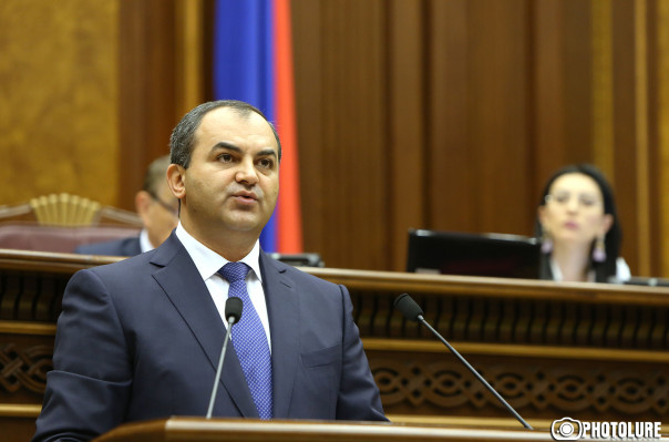 Էմոցիոնալ հայտարարությունները վնասում են և անհարմար վիճակի մեջ են դնում ձեզ, տիկին Զոհրաբյան ջան․ Արթուր Դավթյան