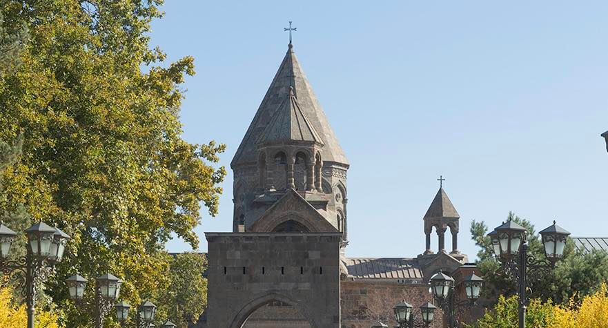 Նման անխոհեմ քայլերը կարող են հանգեցնել հերձվածի՝ ցավալի հետևանքներով. Մայր Աթոռը՝ ի պատասխան Փաշինյանի հայտարարության