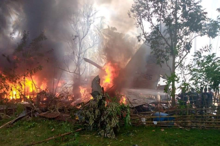 Ֆիլիպիններում կործանվել է ռազմական ինքնաթիռ, որում եղել է 85 մարդ (լուսանկարներ)