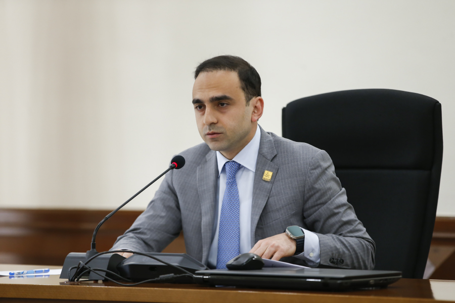 Երևանի քաղաքապետ Տիգրան Ավինյանը վարչական շրջանների ղեկավարներին կոչ է արել 2024թ-ին ավելի շատ նախագծեր ներկայացնել